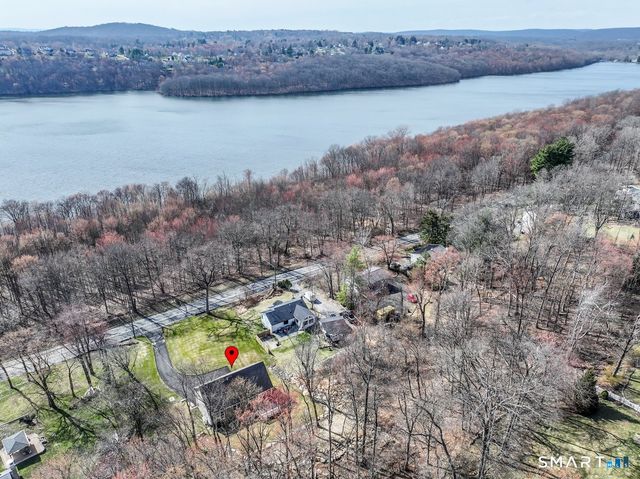 53 Pembroke Road, Danbury, CT 06811
