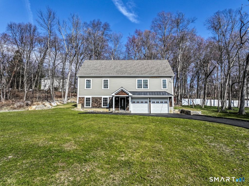 53 Pembroke Road, Danbury, CT 06811