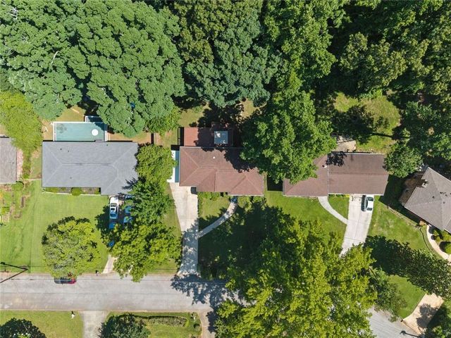 3296 Betty Circle, Decatur, GA 30032