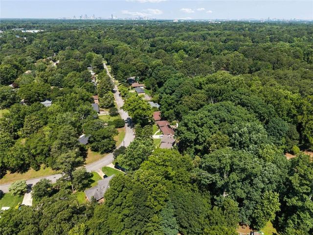 3296 Betty Circle, Decatur, GA 30032