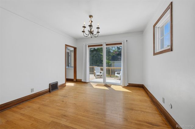 22637 Park Street, Dearborn, MI 48124