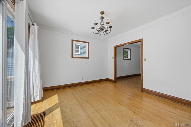 22637 Park Street, Dearborn, MI 48124