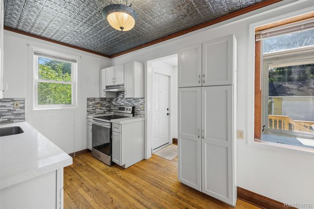 22637 Park Street, Dearborn, MI 48124