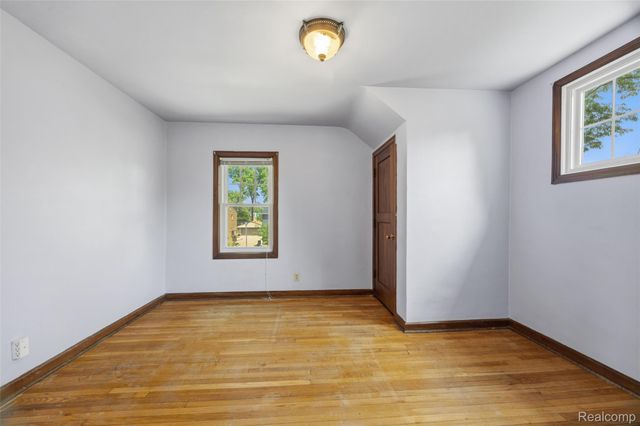 22637 Park Street, Dearborn, MI 48124