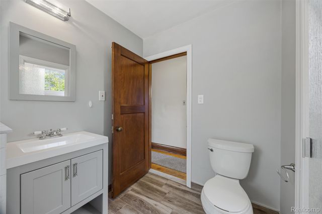 22637 Park Street, Dearborn, MI 48124