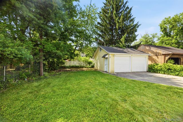 22637 Park Street, Dearborn, MI 48124