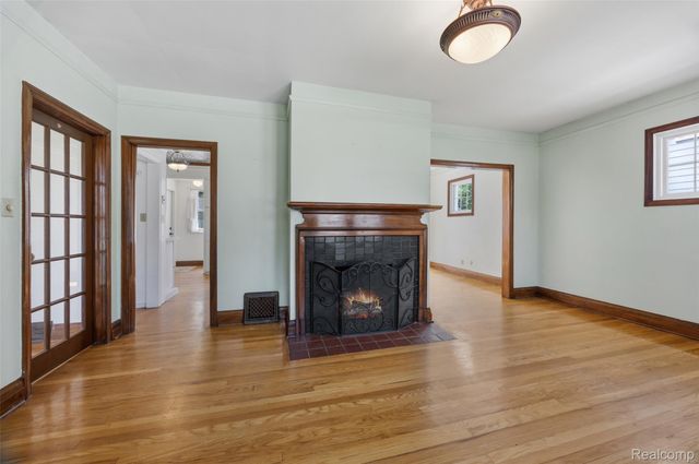 22637 Park Street, Dearborn, MI 48124