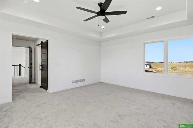 5614 N 213th Street, Elkhorn, NE 68022