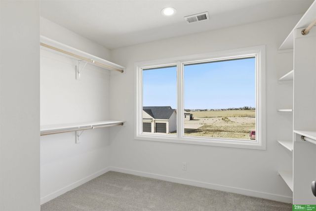 5614 N 213th Street, Elkhorn, NE 68022
