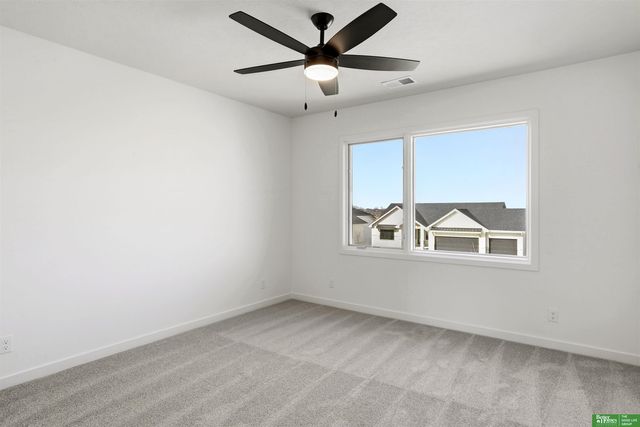 5614 N 213th Street, Elkhorn, NE 68022