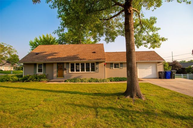 3849 Vine Avenue SE, Cedar Rapids, IA 52403