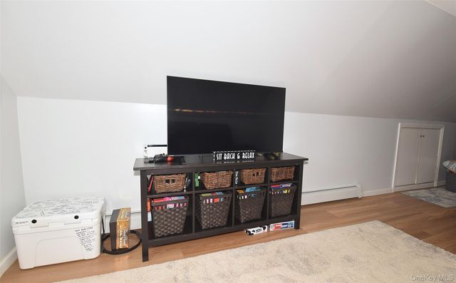 101 Phyllis Drive, Lindenhurst, NY 11757