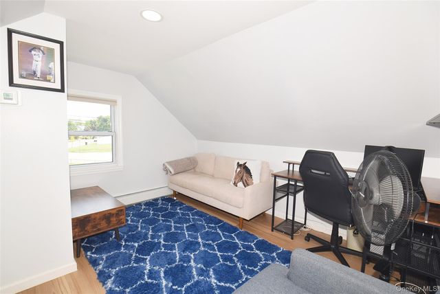 101 Phyllis Drive, Lindenhurst, NY 11757