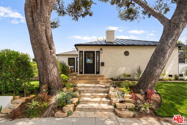 3002 18th Street, Santa Monica, CA 90405