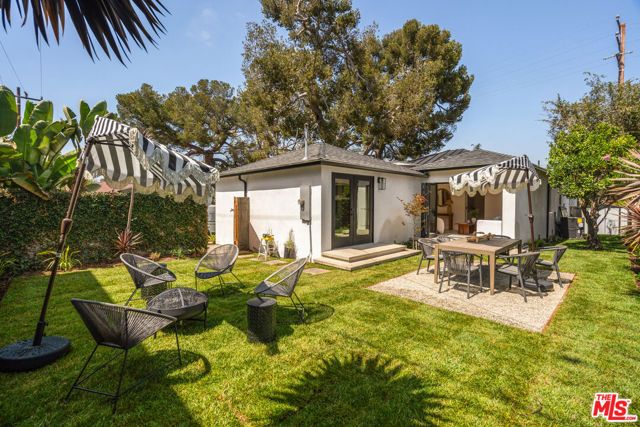 3002 18th Street, Santa Monica, CA 90405