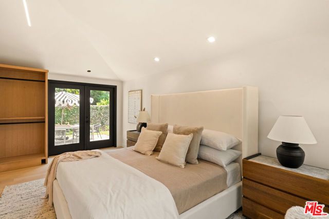 3002 18th Street, Santa Monica, CA 90405