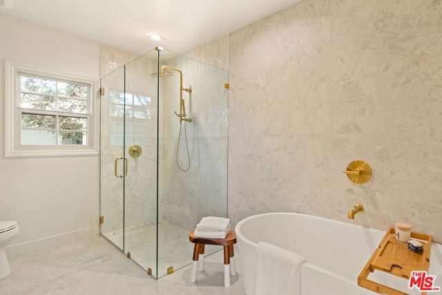 3002 18th Street, Santa Monica, CA 90405