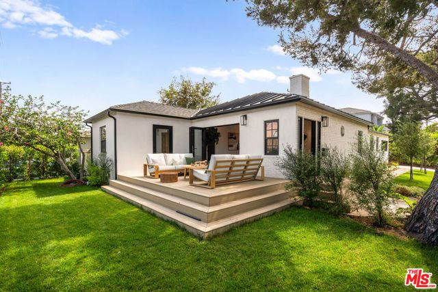 3002 18th Street, Santa Monica, CA 90405