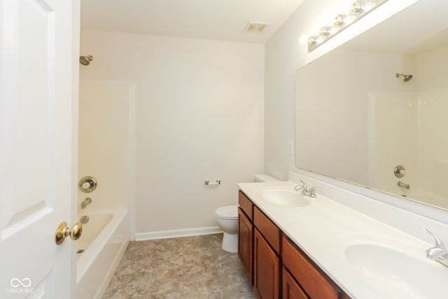 5757 Columbia Circle, Greenwood, IN 46142