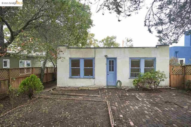 877 Alma Pl, Oakland, CA 94610