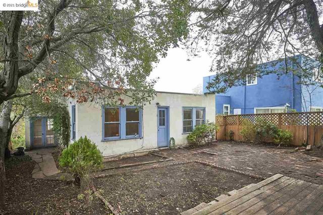 877 Alma Pl, Oakland, CA 94610