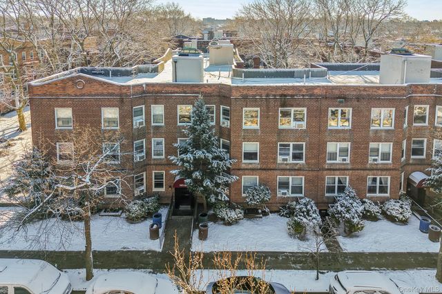 141-24 78 Road 3A, Kew Garden Hills, NY 11367