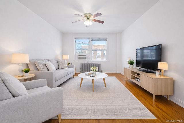 141-24 78 Road 3A, Kew Garden Hills, NY 11367