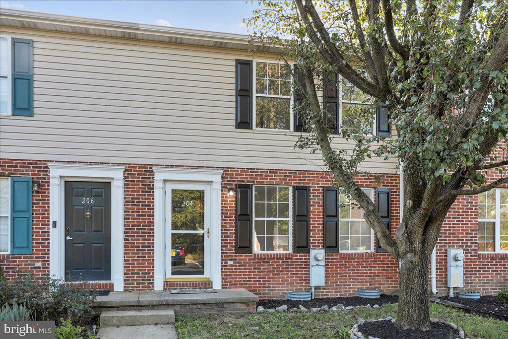 204 BANBURY TER, Winchester, VA 22601