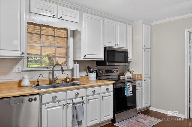 46006 Pecan Lane, Bay Minette, AL 36507