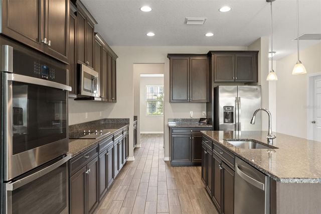 7648 SWEETER TIDE TRAIL, Wesley Chapel, FL 33545