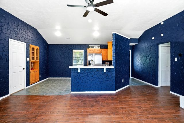 7150 Allyn Drive, Azle, TX 76020