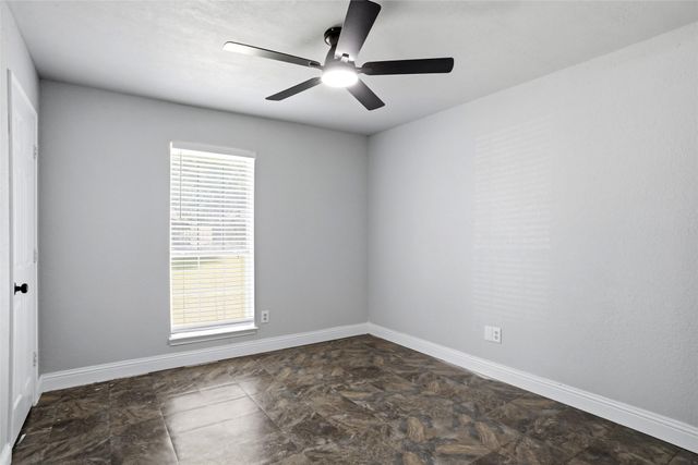 7150 Allyn Drive, Azle, TX 76020