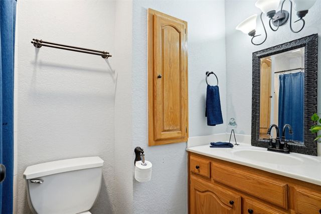 7150 Allyn Drive, Azle, TX 76020
