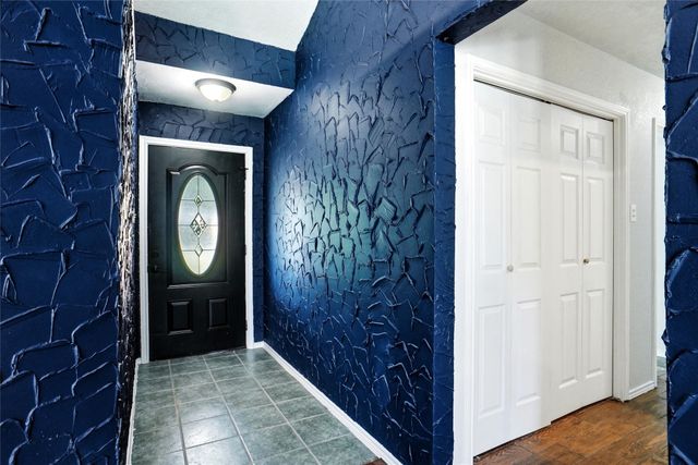 7150 Allyn Drive, Azle, TX 76020