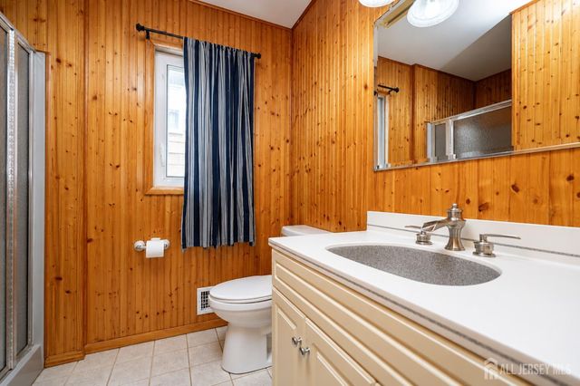 1731 Holly Road, North Brunswick, NJ 08902