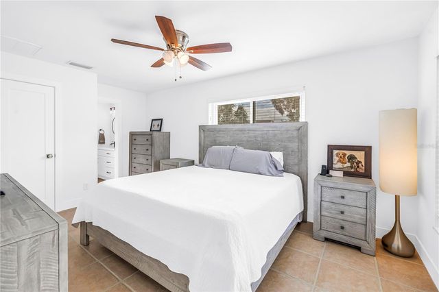 4000 14TH STREET NE, St Petersburg, FL 33703