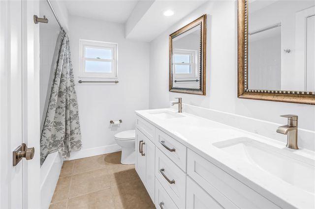 4000 14TH STREET NE, St Petersburg, FL 33703