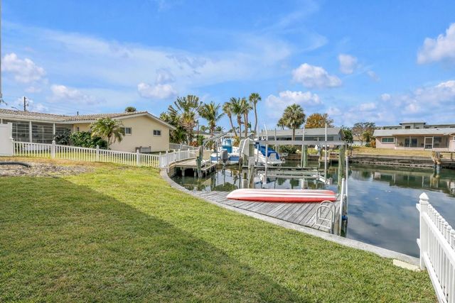 4000 14TH STREET NE, St Petersburg, FL 33703