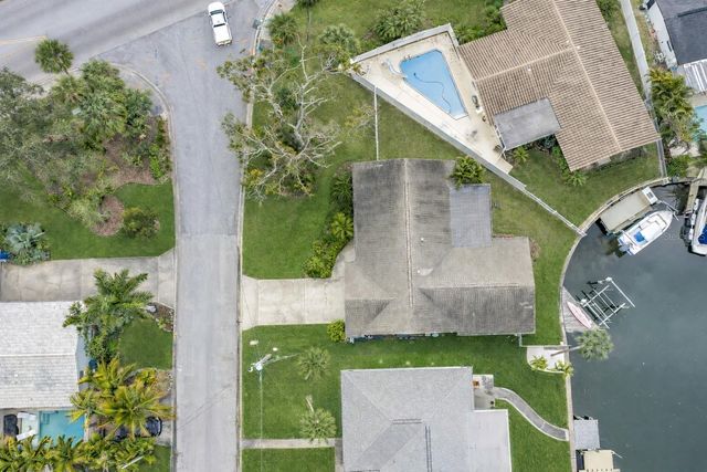 4000 14TH STREET NE, St Petersburg, FL 33703