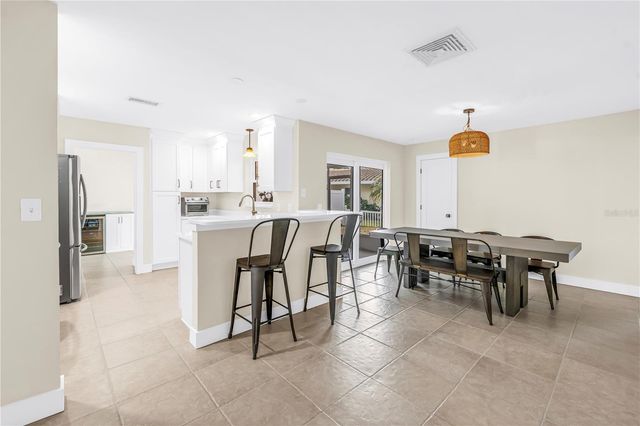 4000 14TH STREET NE, St Petersburg, FL 33703