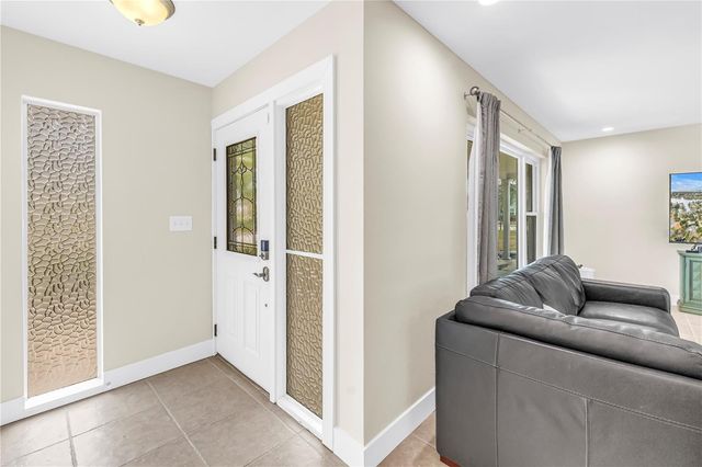 4000 14TH STREET NE, St Petersburg, FL 33703