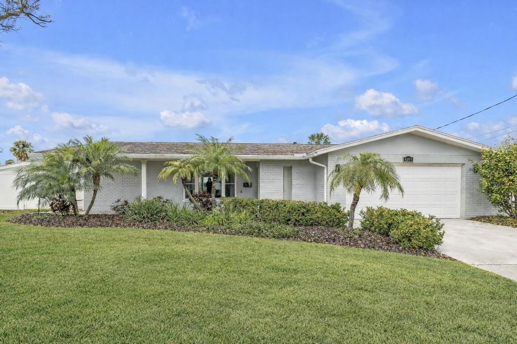 4000 14TH STREET NE, St Petersburg, FL 33703