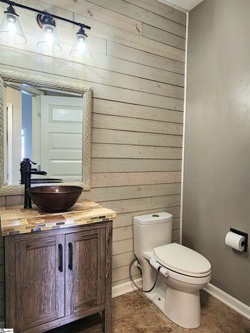 312 Rambling Hills Way, Simpsonville, SC 29681