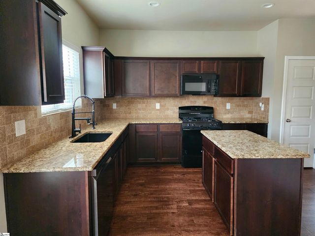 312 Rambling Hills Way, Simpsonville, SC 29681