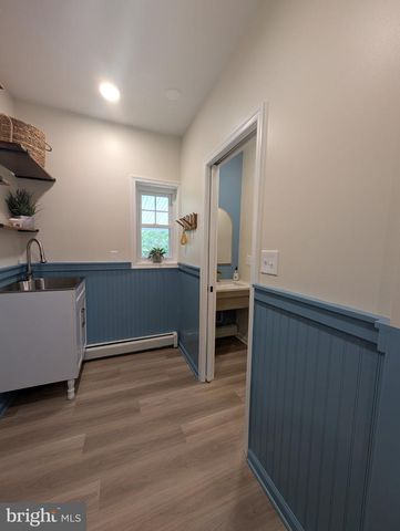 13 BROOK LN, Chalfont, PA 18914