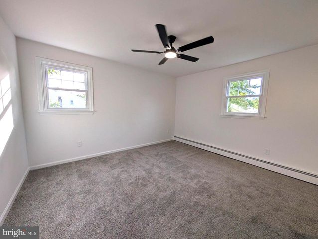 13 BROOK LN, Chalfont, PA 18914