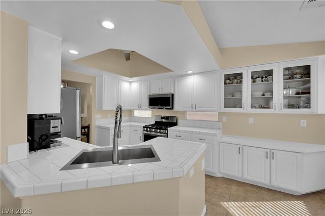 10779 Rising Smoke Court, Las Vegas, NV 89183