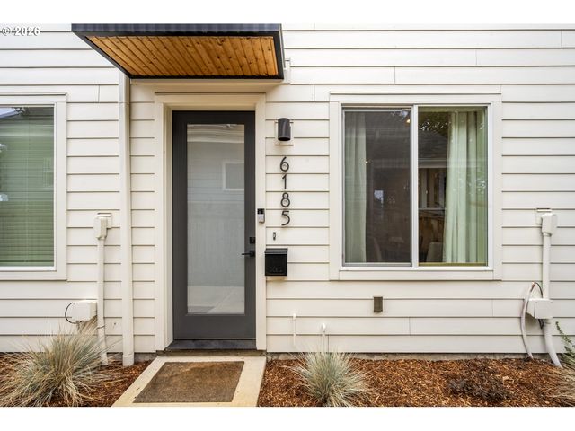 6185 N CAMPBELL Ave, Portland, OR 97217