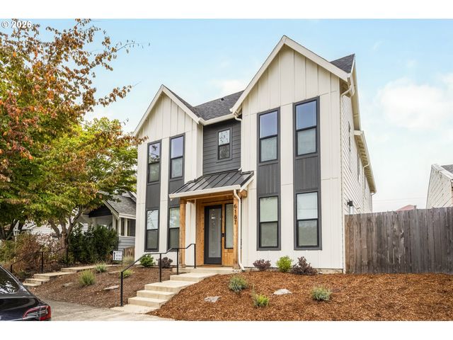 6185 N CAMPBELL Ave, Portland, OR 97217
