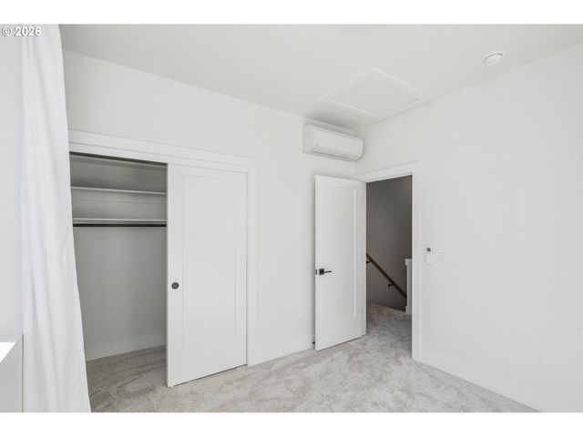 6185 N CAMPBELL Ave, Portland, OR 97217